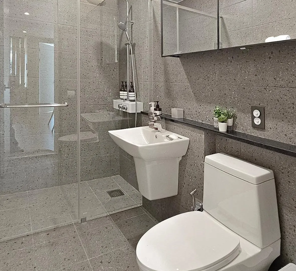 Yeonnam Scenery Apartment Seoul